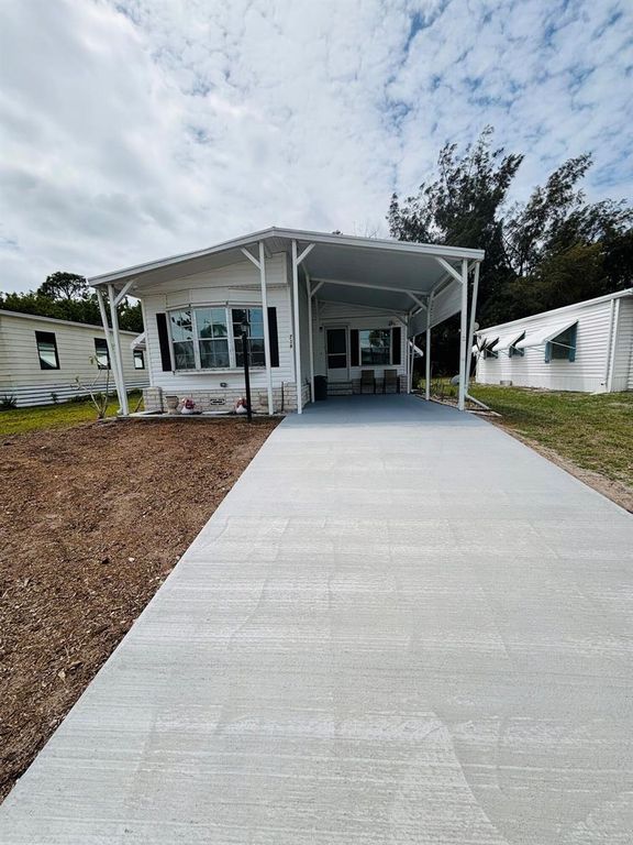 238 W Caribbean, Port St. Lucie, FL 34952