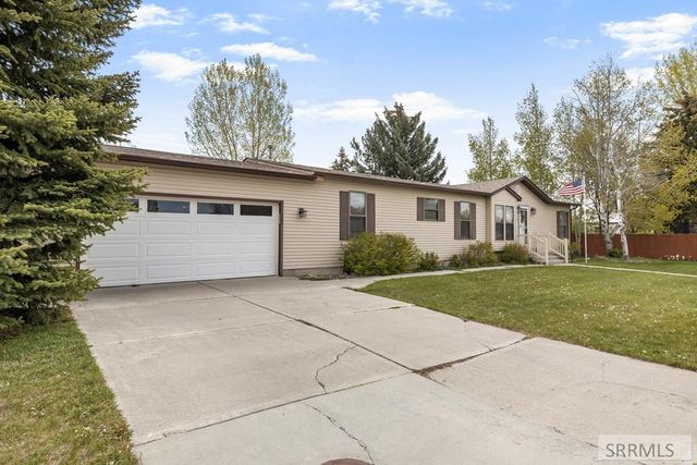 369 S Adam Lane, Idaho Falls, ID 83401