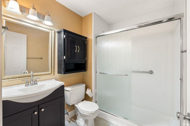 10728 Thiele Road, Fort Wayne, IN 46819