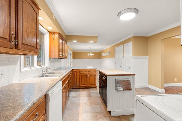 10728 Thiele Road, Fort Wayne, IN 46819