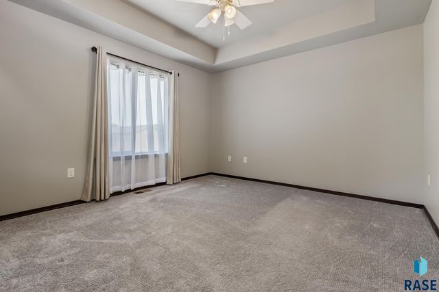 7701 S Townsley Ave Avenue 102, Sioux Falls, SD 57108