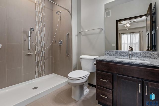 7701 S Townsley Ave Avenue 102, Sioux Falls, SD 57108