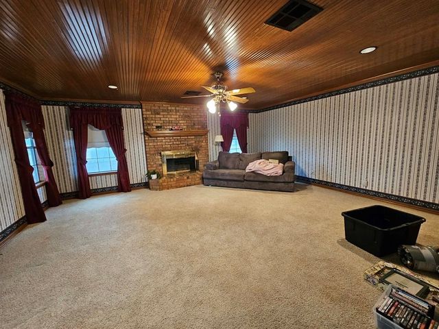 1710 An County Road 463, Montalba, TX 75853