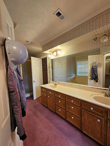 1710 An County Road 463, Montalba, TX 75853