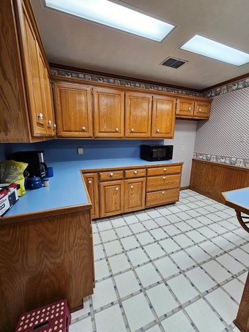 1710 An County Road 463, Montalba, TX 75853