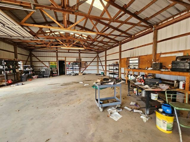 1710 An County Road 463, Montalba, TX 75853