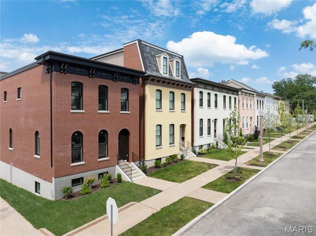 2211 Hickory, St Louis, MO 63104