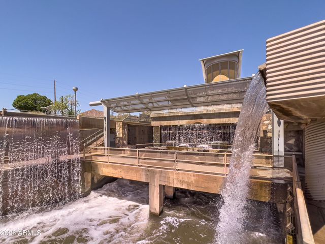 1302 N 48TH Place 4, Phoenix, AZ 85008
