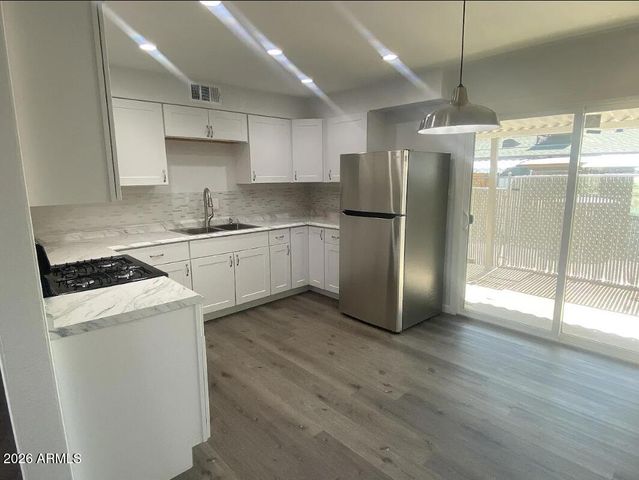 1302 N 48TH Place 4, Phoenix, AZ 85008