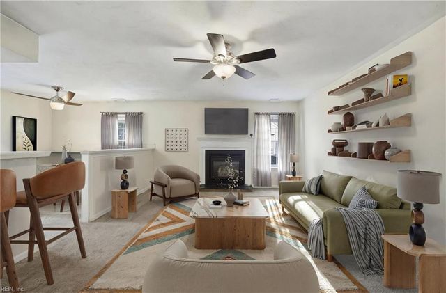 612 Oak Grove RD, Chesapeake, VA 23320