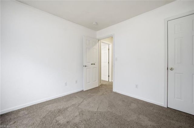 612 Oak Grove RD, Chesapeake, VA 23320