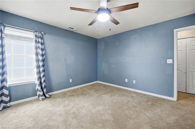 612 Oak Grove RD, Chesapeake, VA 23320