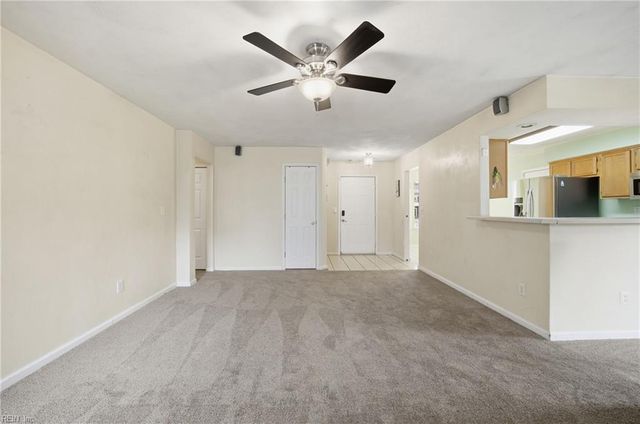 612 Oak Grove RD, Chesapeake, VA 23320