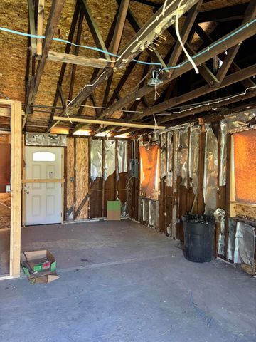 1142 Gibson Place, Gary, IN 46403