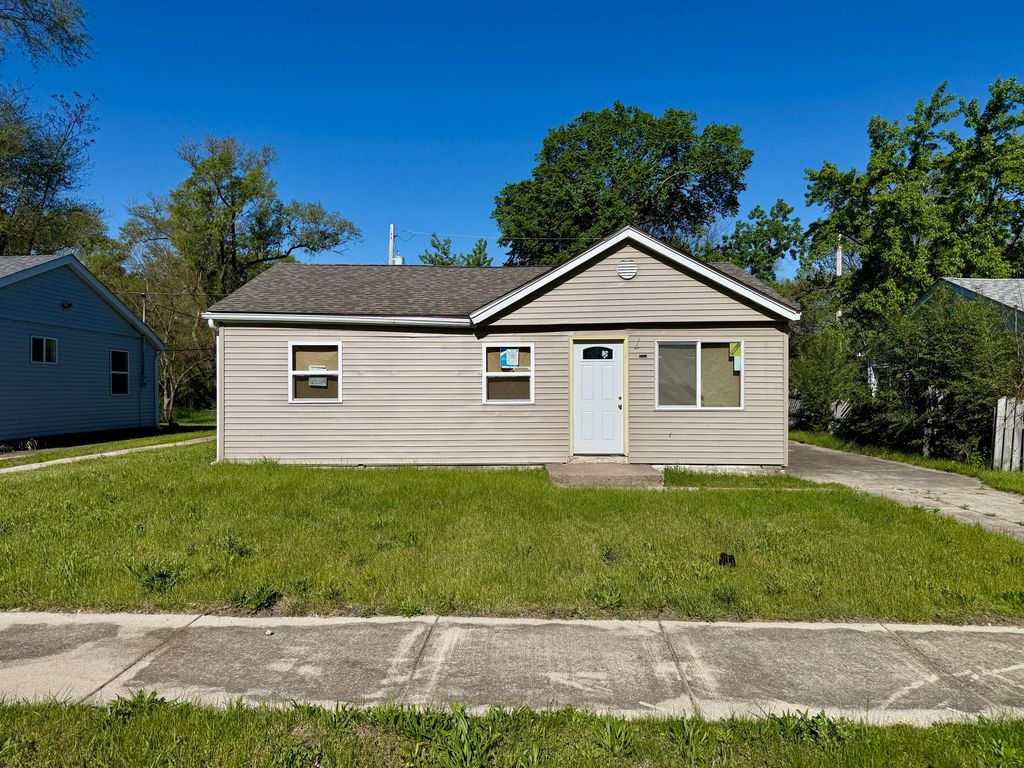 1142 Gibson Place, Gary, IN 46403