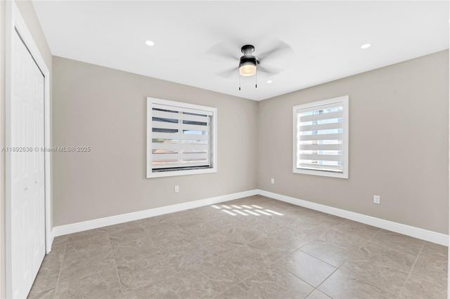 157 Curtiss Pkwy, Miami Springs, FL 33166