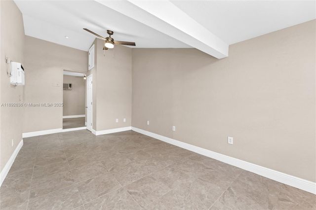 157 Curtiss Pkwy, Miami Springs, FL 33166
