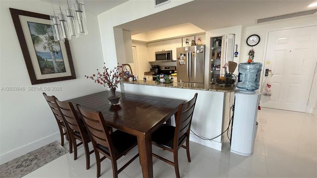 19501 W Country Club Dr 1910, Aventura, FL 33180