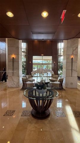 19501 W Country Club Dr 1910, Aventura, FL 33180