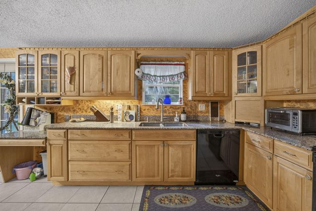 15182 Steffen Lane, Loxahatchee Groves, FL 33470
