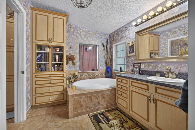 15182 Steffen Lane, Loxahatchee Groves, FL 33470