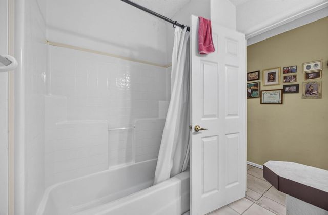 15182 Steffen Lane, Loxahatchee Groves, FL 33470
