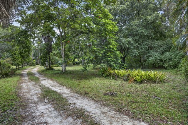 15182 Steffen Lane, Loxahatchee Groves, FL 33470