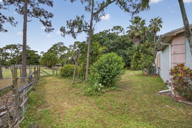 15182 Steffen Lane, Loxahatchee Groves, FL 33470