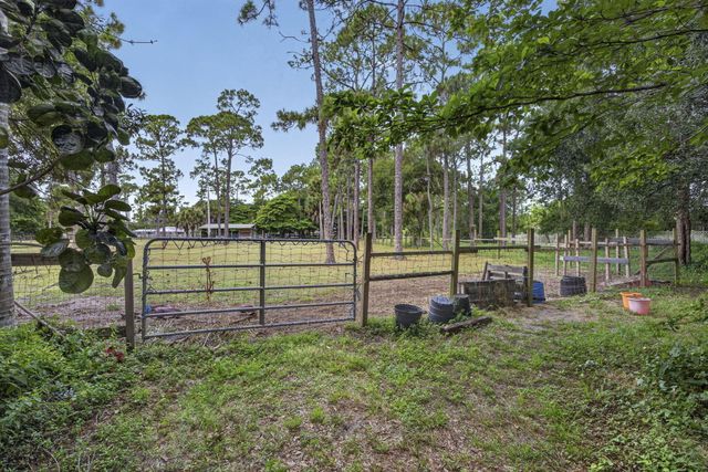 15182 Steffen Lane, Loxahatchee Groves, FL 33470