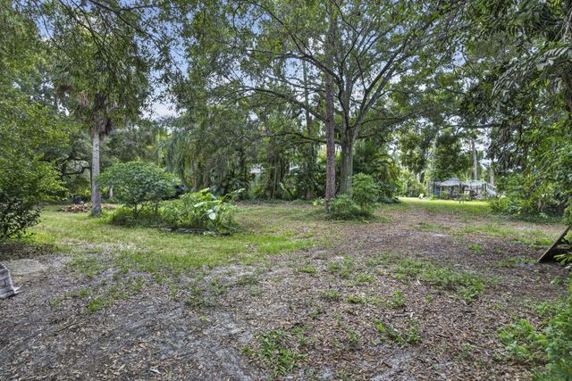 15182 Steffen Lane, Loxahatchee Groves, FL 33470