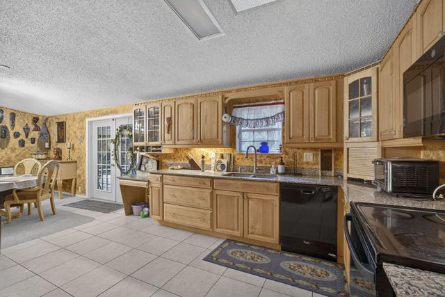 15182 Steffen Lane, Loxahatchee Groves, FL 33470