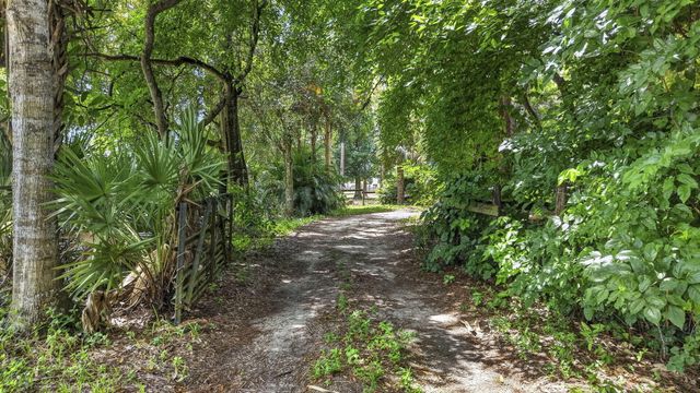 15182 Steffen Lane, Loxahatchee Groves, FL 33470