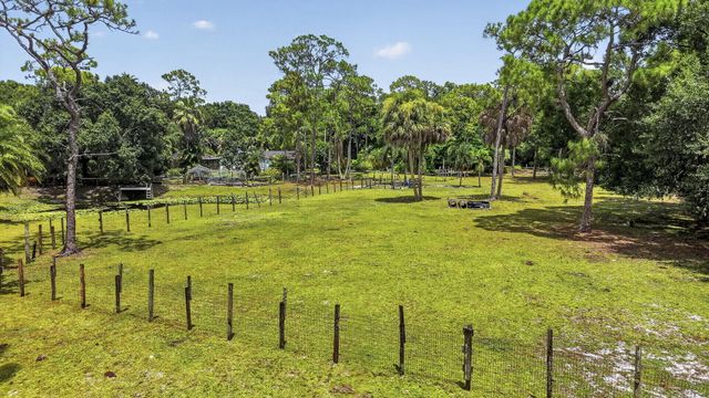 15182 Steffen Lane, Loxahatchee Groves, FL 33470
