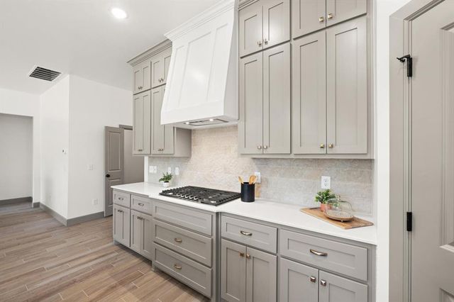 12100 Rockbed Drive, Yukon, OK 73099