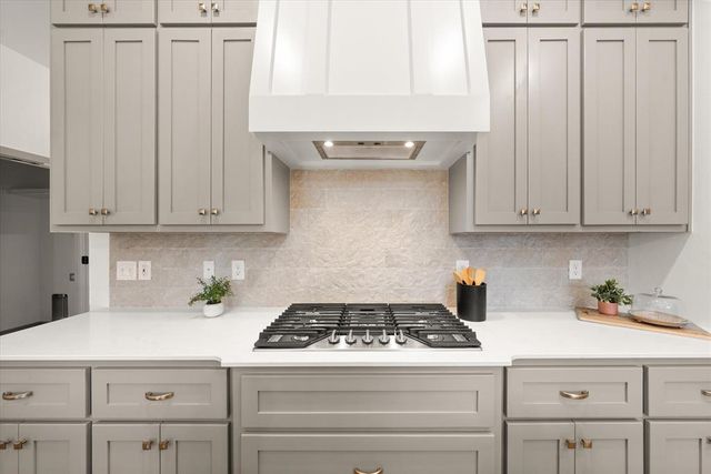 12100 Rockbed Drive, Yukon, OK 73099