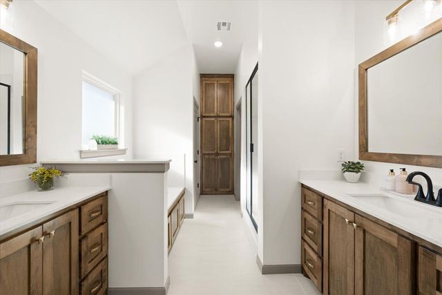 12100 Rockbed Drive, Yukon, OK 73099