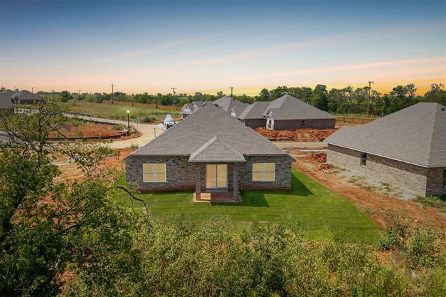 12100 Rockbed Drive, Yukon, OK 73099