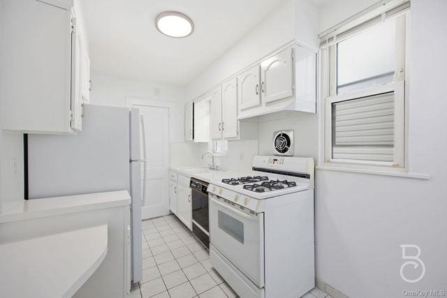 70-20 53rd Road, Maspeth, NY 11378