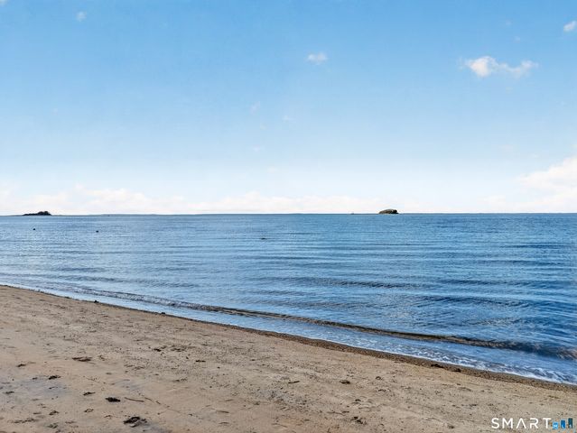 47 Old Mail Trail, Westbrook, CT 06498