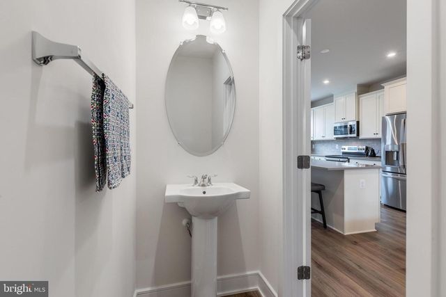 3588 STEPHENSONS HILL LN, Marshall, VA 20115