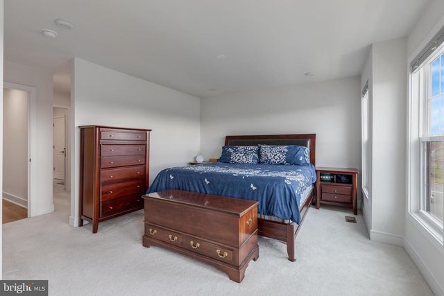 3588 STEPHENSONS HILL LN, Marshall, VA 20115