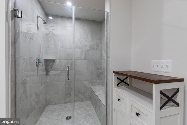 3588 STEPHENSONS HILL LN, Marshall, VA 20115