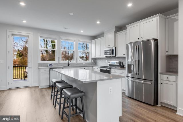 3588 STEPHENSONS HILL LN, Marshall, VA 20115