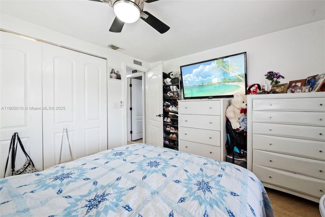 700 NW 219th Ave, Pembroke Pines, FL 33029