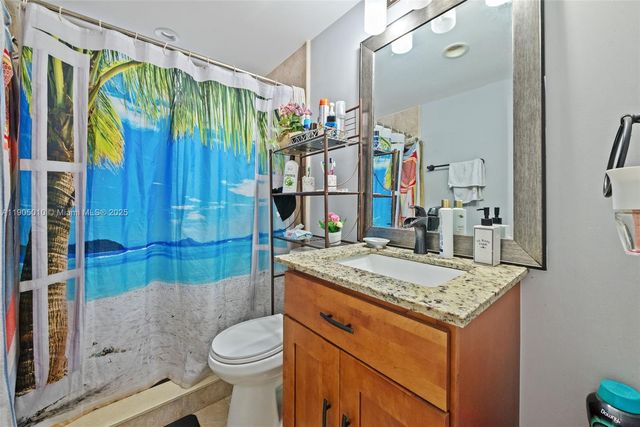 700 NW 219th Ave, Pembroke Pines, FL 33029