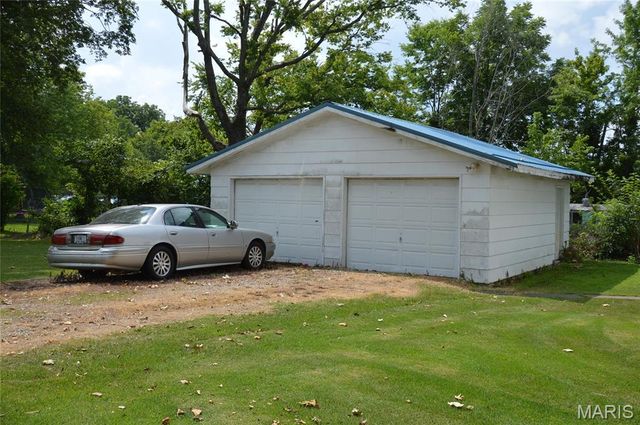 602 Moore Street, Farmington, MO 63640