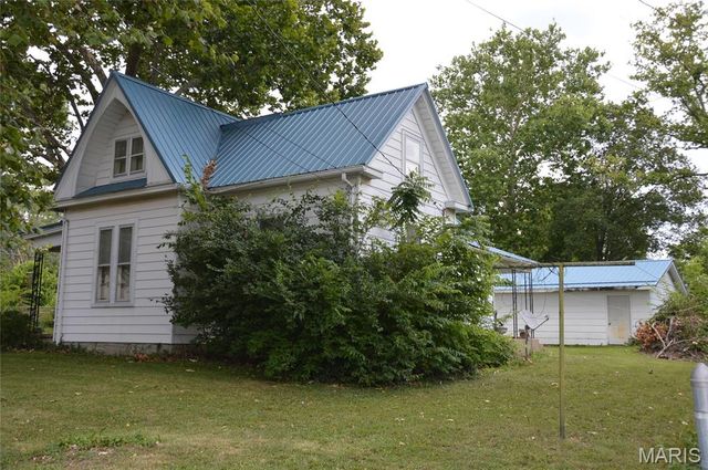 602 Moore Street, Farmington, MO 63640