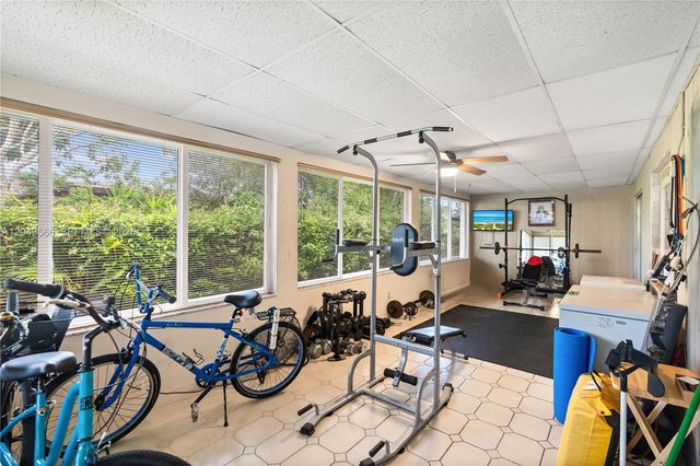 7111 NW 58th Street, Tamarac, FL 33321