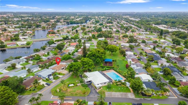 7111 NW 58th Street, Tamarac, FL 33321