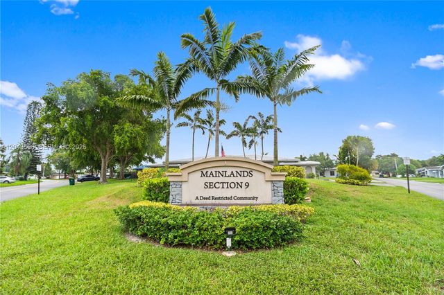7111 NW 58th Street, Tamarac, FL 33321